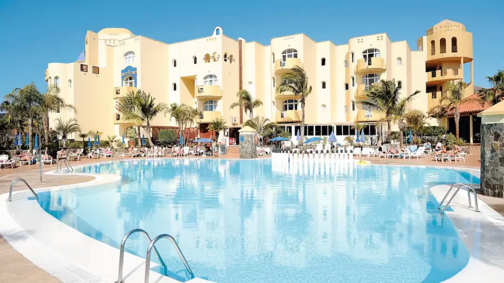 toddler friendly hotel gran canaria with splash park