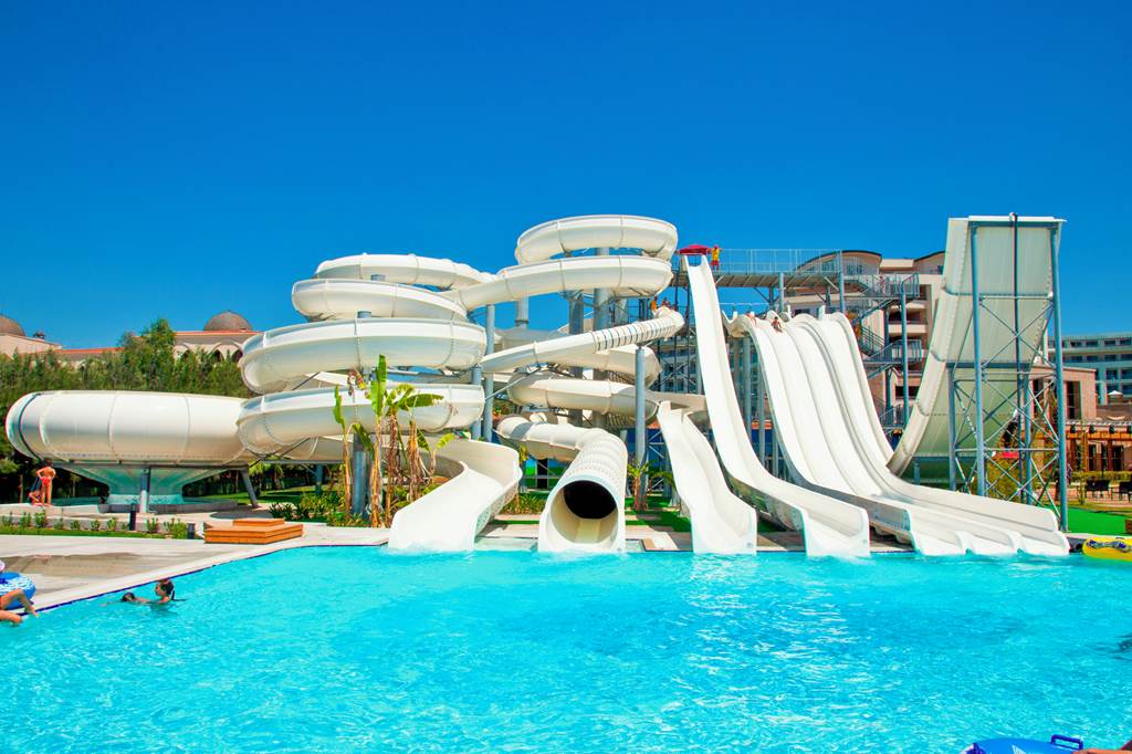 toddler friendly hotel in Turkey with swim up rooms