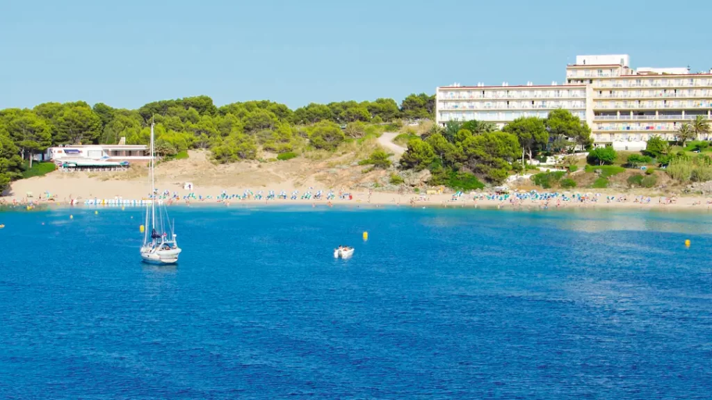 toddler friendly hotel menorca with a splash park