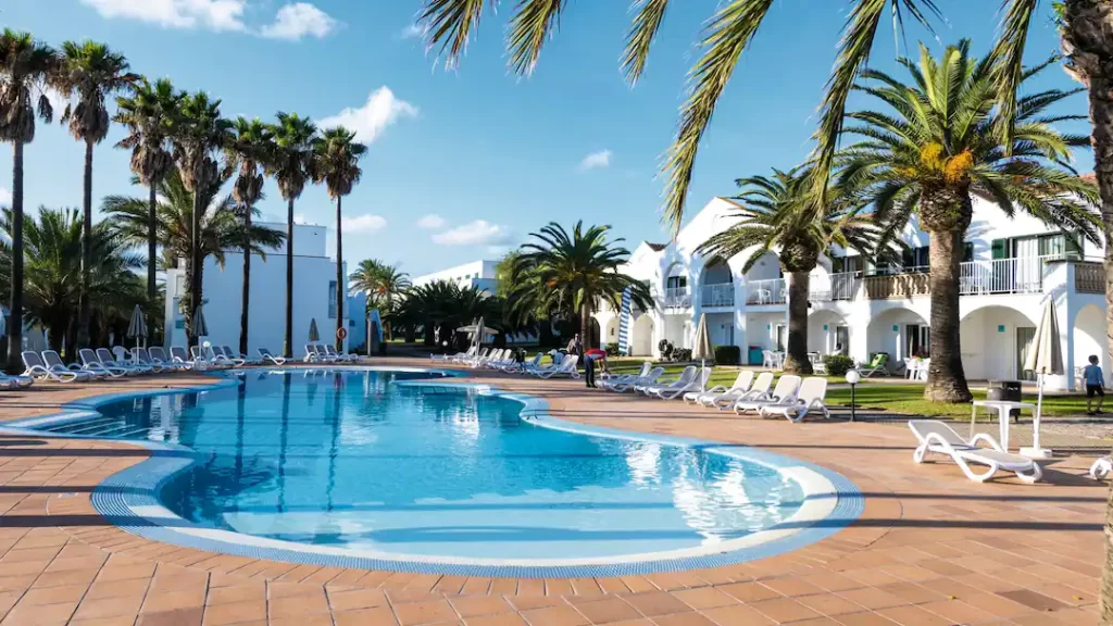 toddler friendly hotel menorca with a splash park