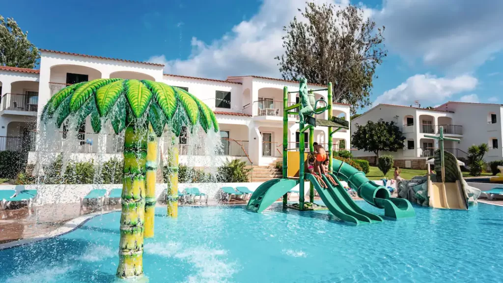 toddler friendly hotel menorca with a splash park