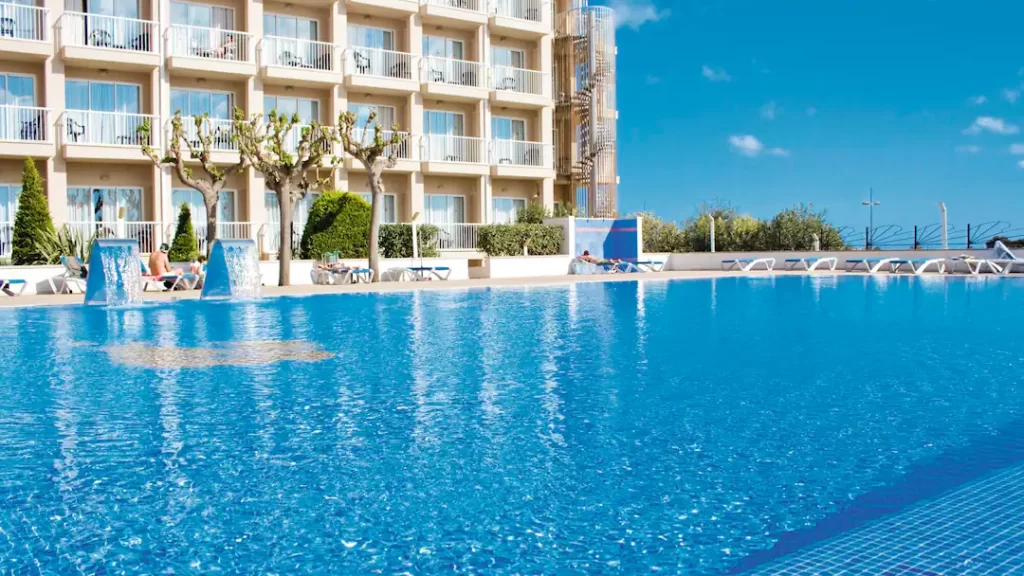 baby and toddler friendly hotel menorca