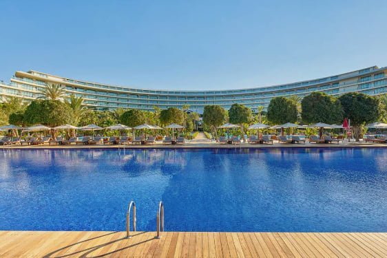 toddler friendly hotel with swim up room turkey