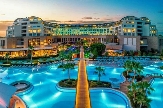 toddler friendly hotel with swim up room turkey