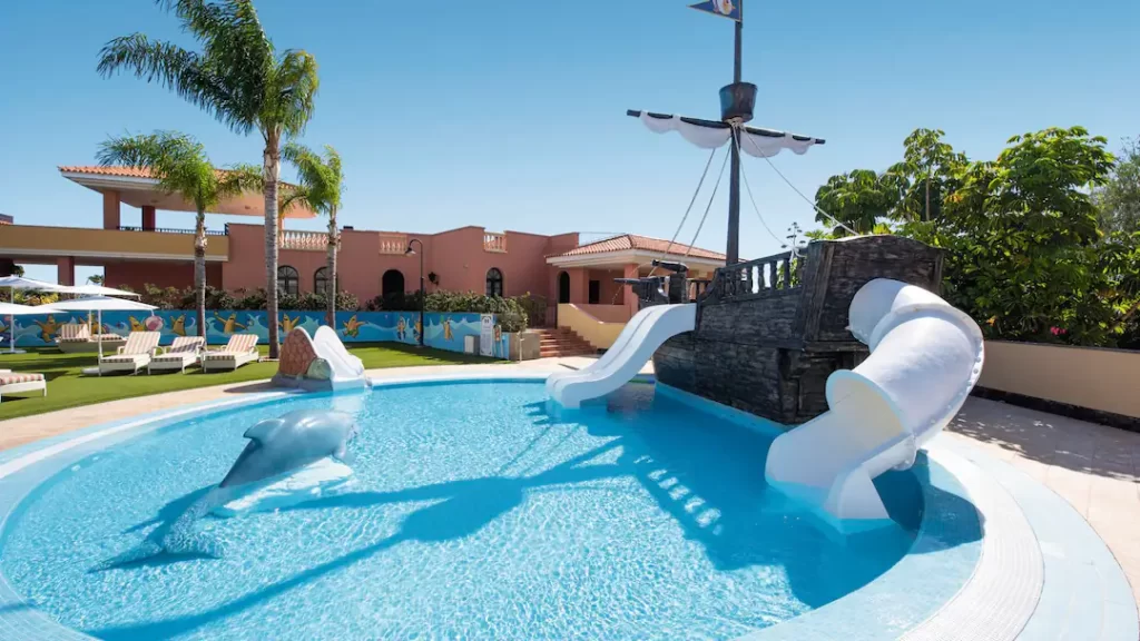 baby friendly hotel canary islands