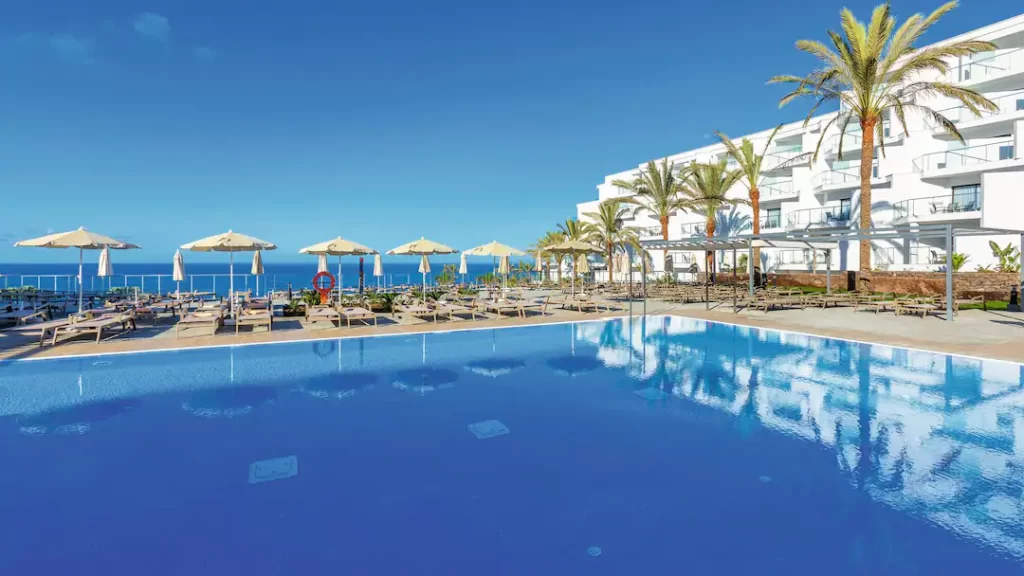 baby friendly hotel canary islands