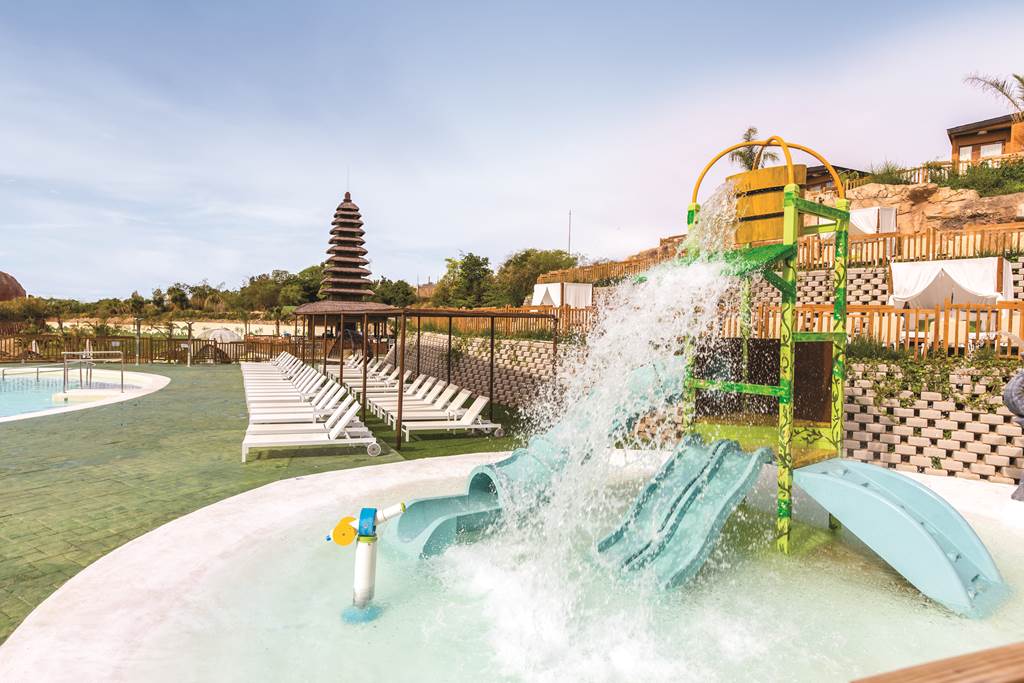 baby and toddler friendly hotel with a splash park