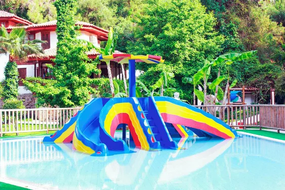 family friendly hotel turkey with waterslides