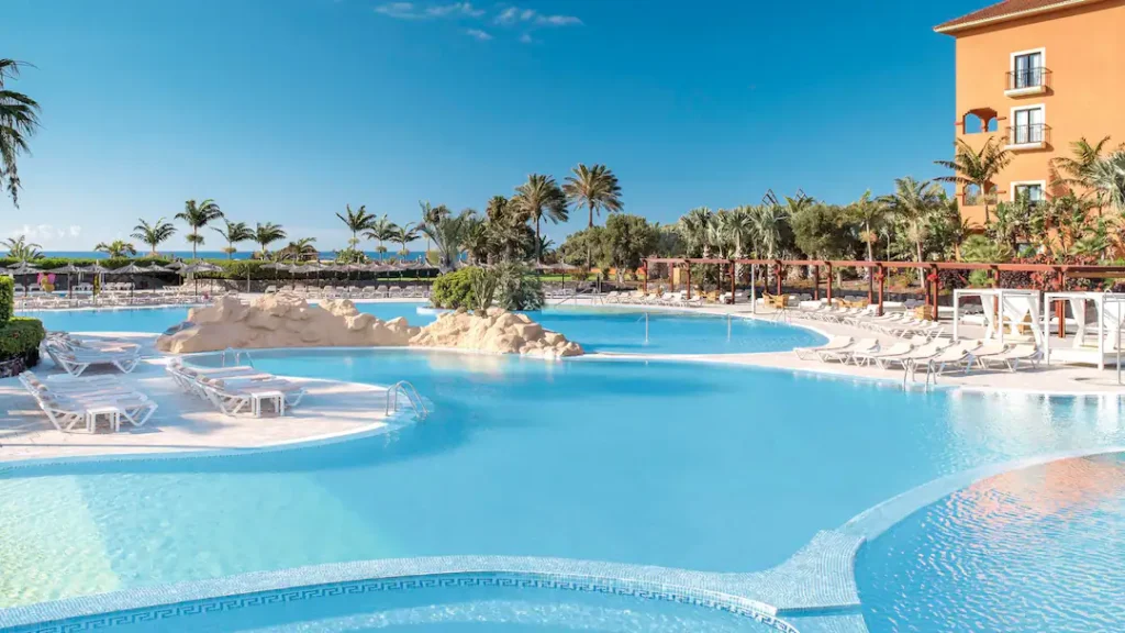 toddler friendly hotel in the canary islands near the beach