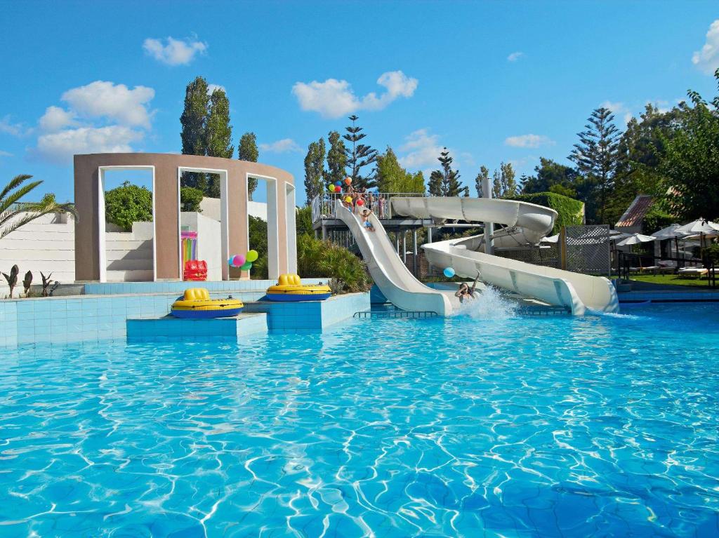 baby and toddler friendly hotel in greece near the beach