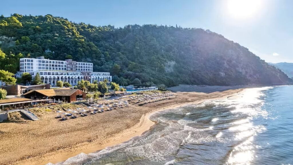 baby and toddler friendly hotel in greece near the beach