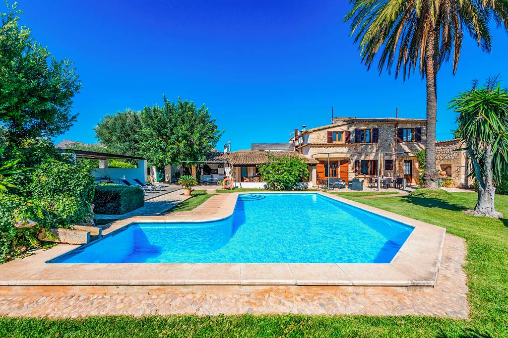 family friendly villa majorca