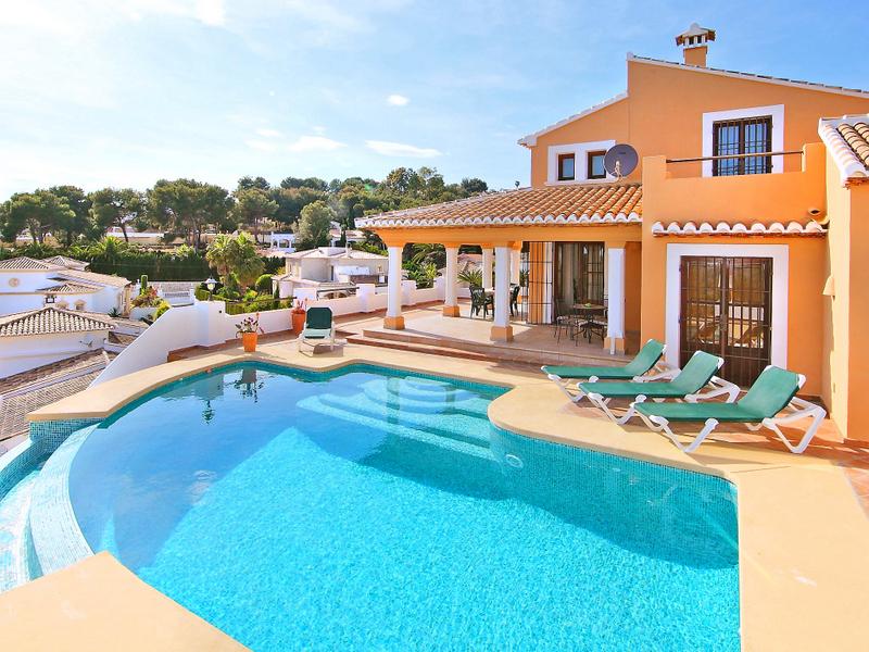 family friendly villa spain