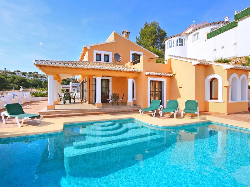 family friendly villa spain