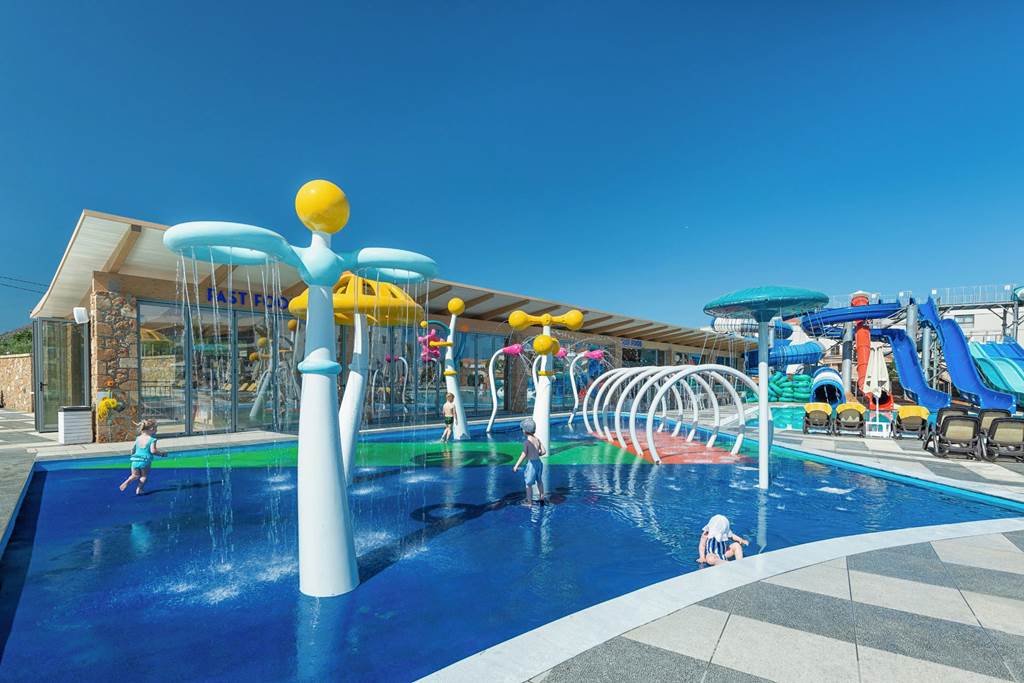 baby and toddler friendly hotel in europe with amazing swimming pools