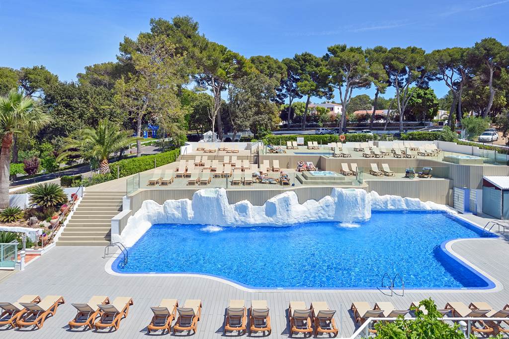 baby and toddler friendly hotel menorca