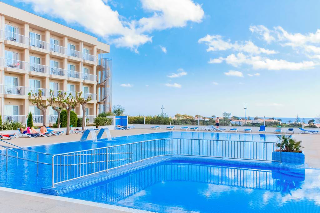 baby and toddler friendly hotel in europe with amazing swimming pools