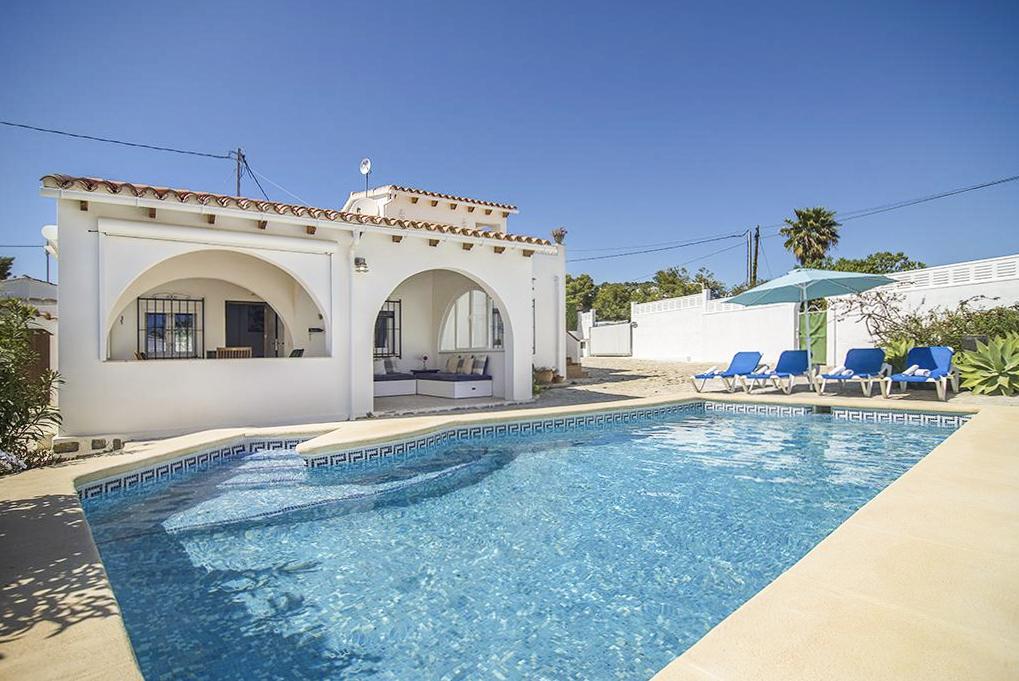 family friendly villa spain