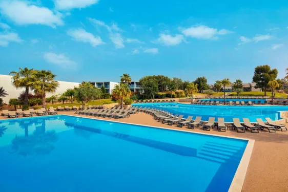 baby and toddler friendly hotel menorca