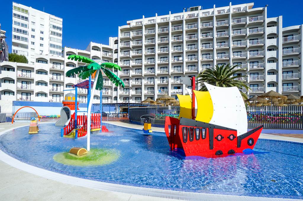 baby and toddler hotel in spain with a short transfer