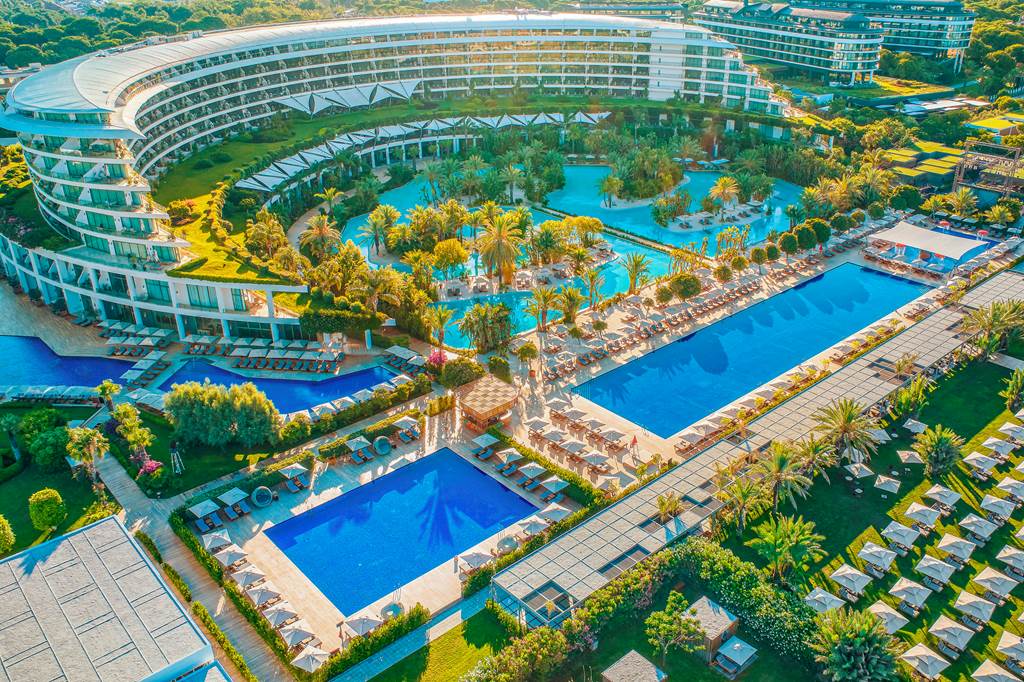 baby and toddler friendly hotel with playground