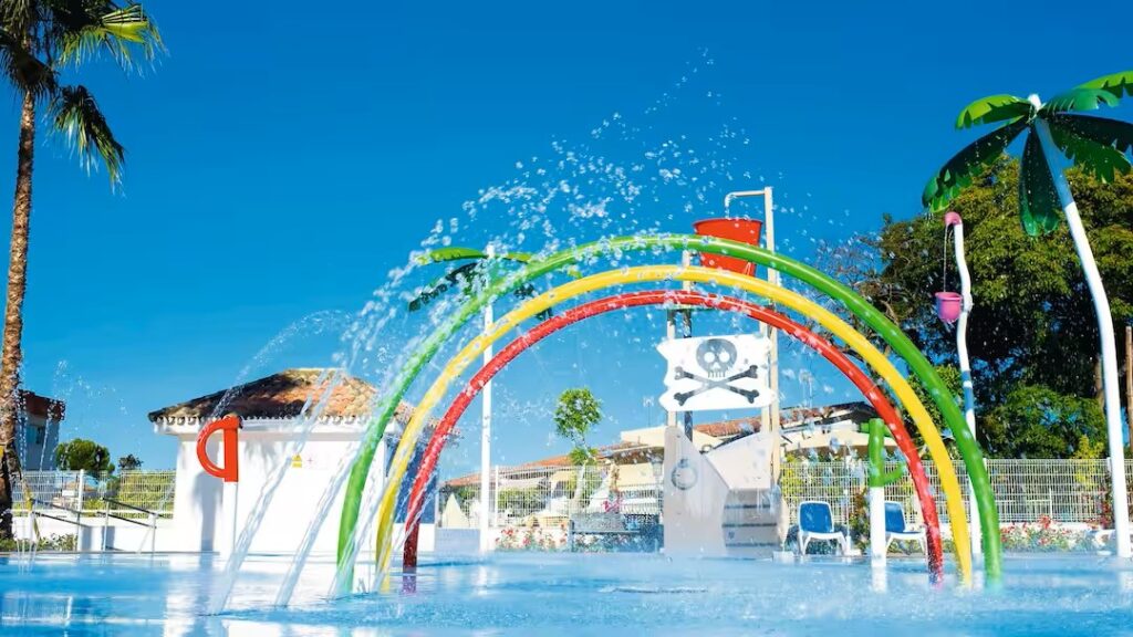 baby and toddler friendly hotel in spain with waterslides