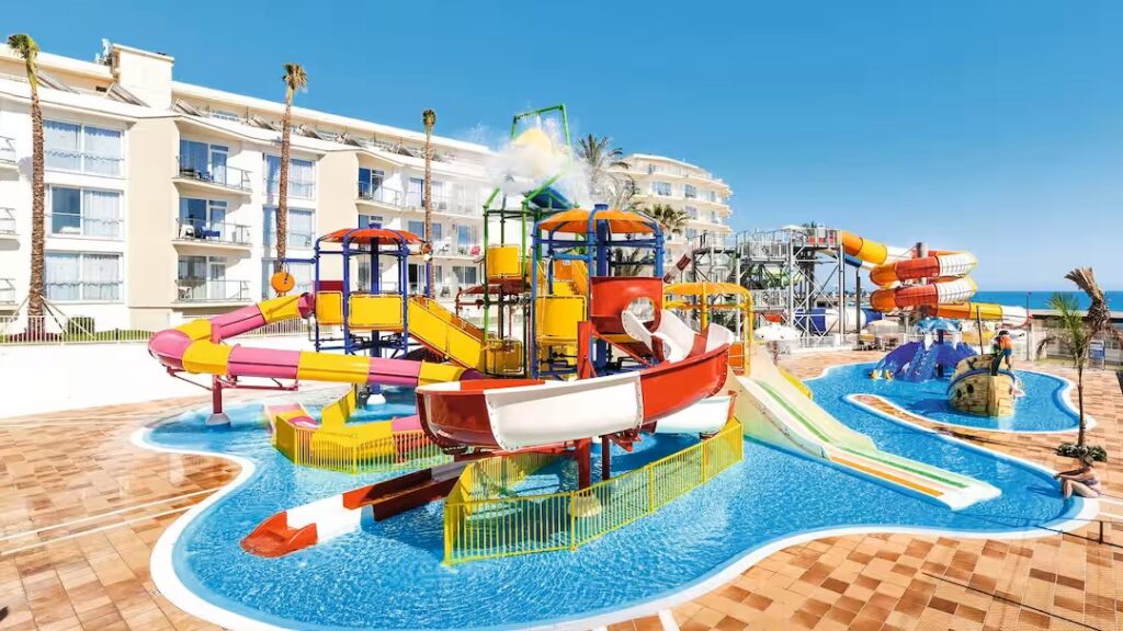 baby and toddler friendly hotel in spain with waterslides