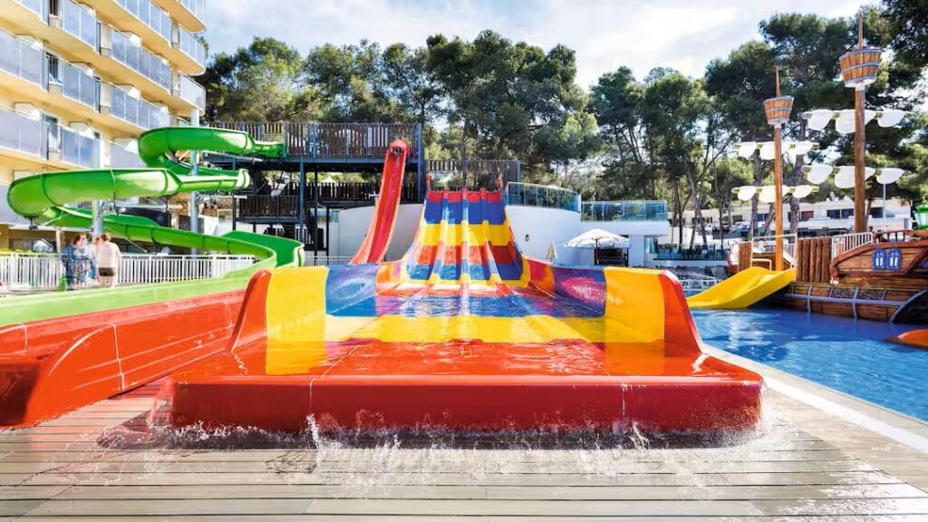 baby and toddler friendly hotel in spain with waterslides
