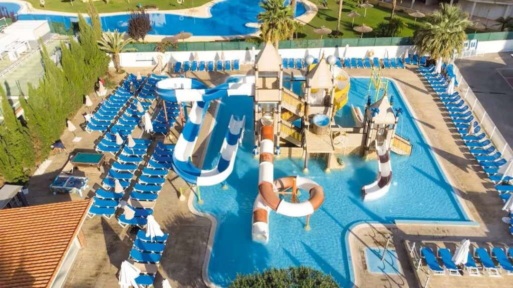 baby and toddler friendly hotel in spain with waterslides