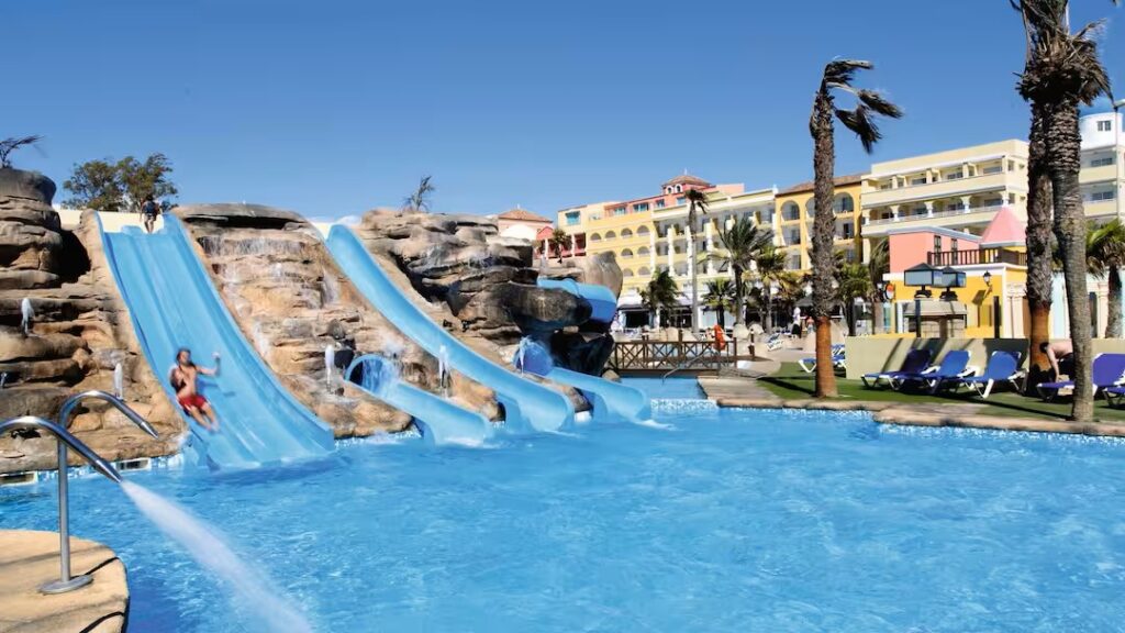 baby and toddler friendly hotel in spain with waterslides