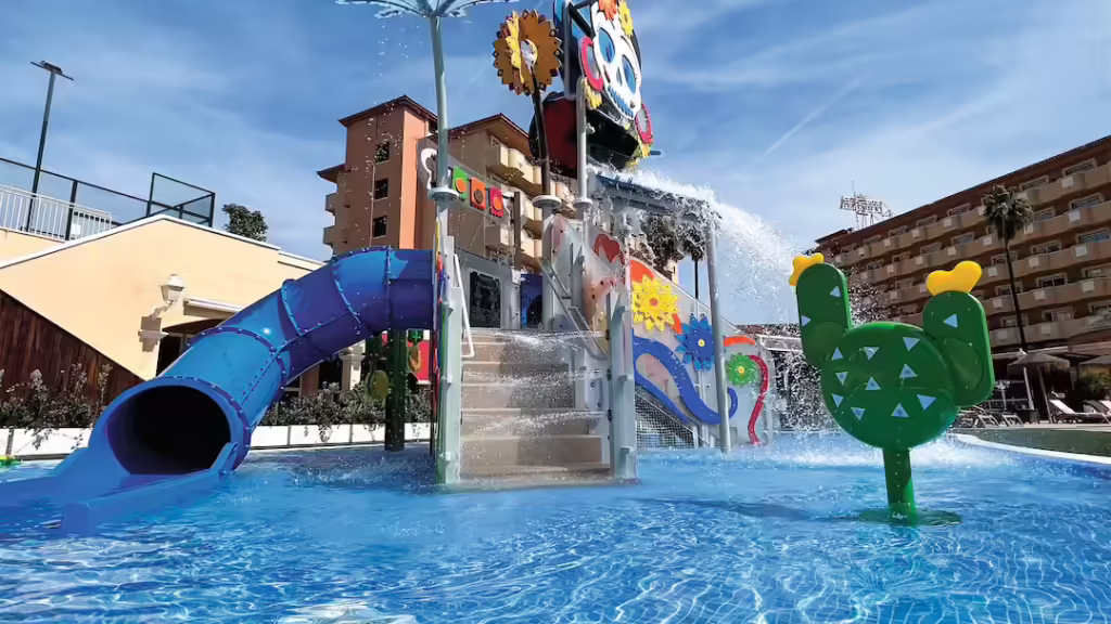 baby and toddler friendly hotel in spain with waterslides