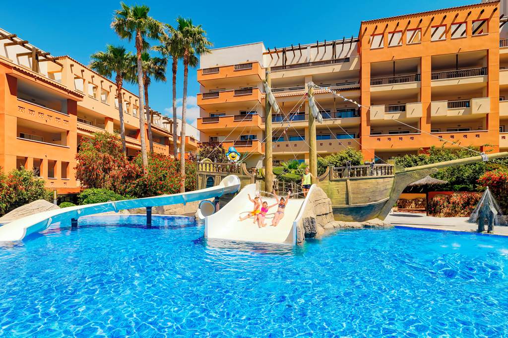 baby and toddler hotel in spain with a short transfer