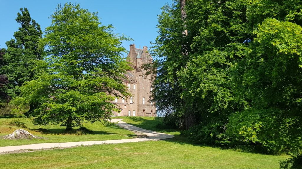 toddler friendly day out scotland