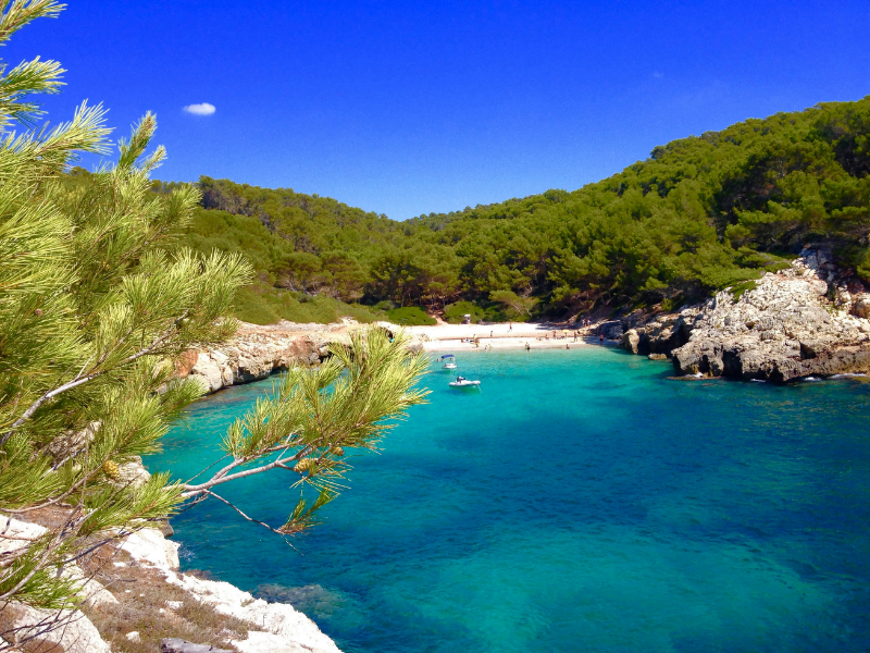 baby and toddler friendly hotel in menorca near the beach