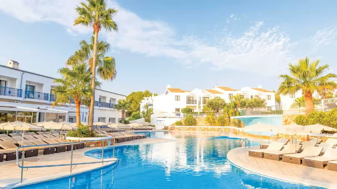 baby and toddler friendly hotel menorca