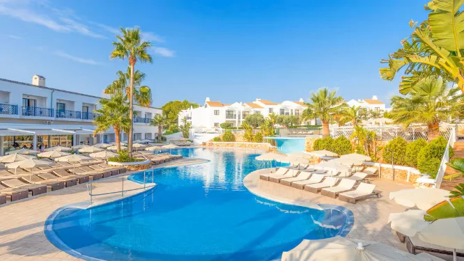 baby and toddler friendly hotel menorca