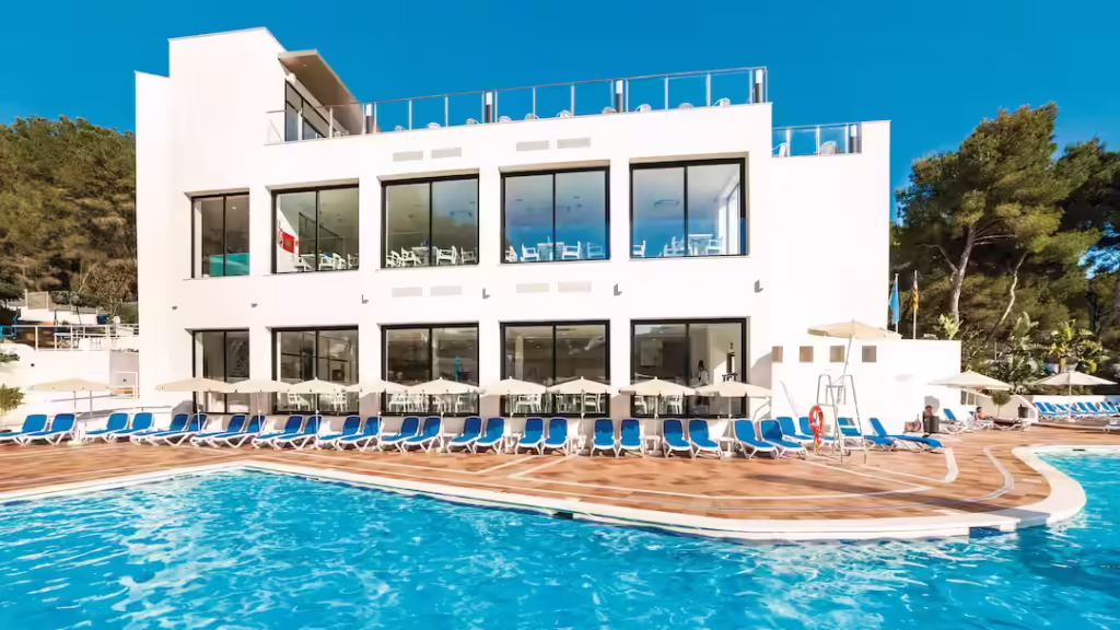 baby and toddler friendly hotel ibiza near the beach