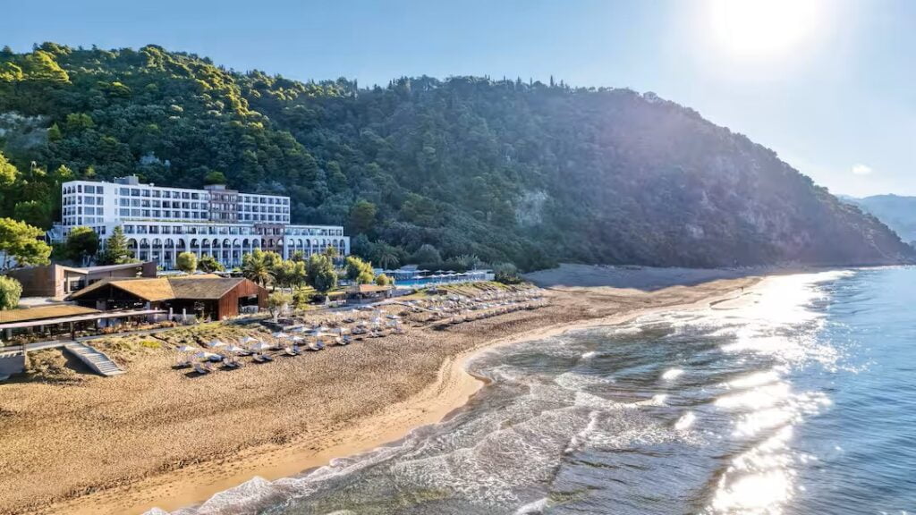 Hotels In Greece With Baby Clubs!