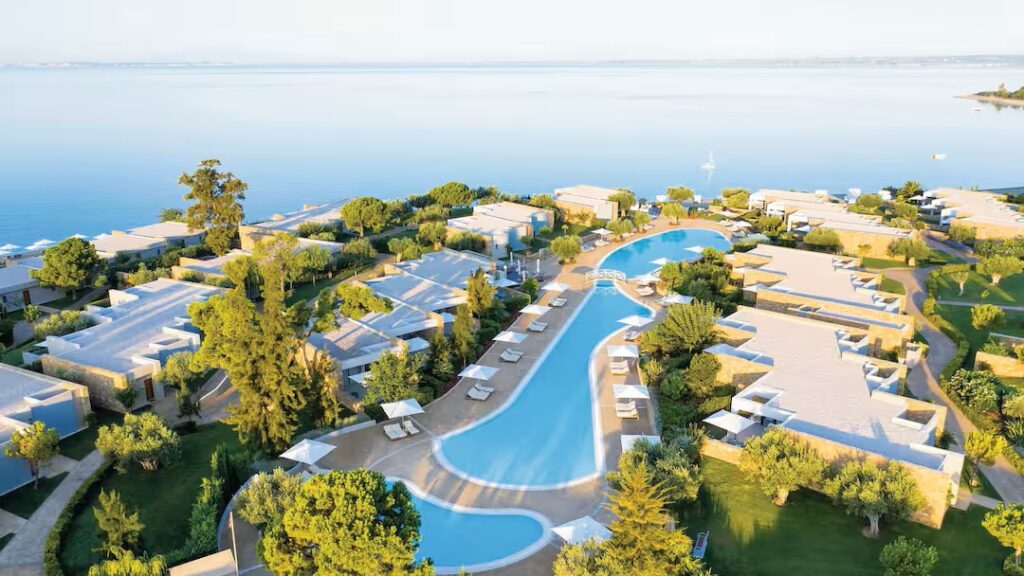 Hotels In Greece With Baby Clubs!