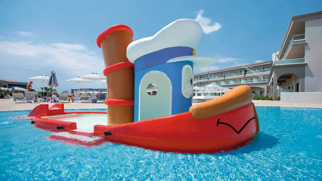 Hotels In Greece With Baby Clubs!