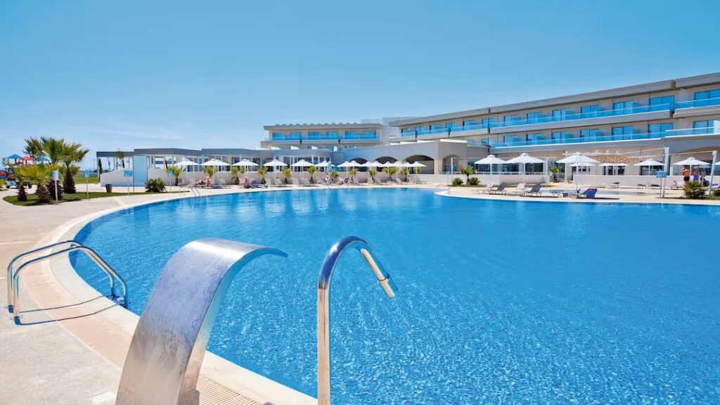 Hotels In Greece With Baby Clubs!