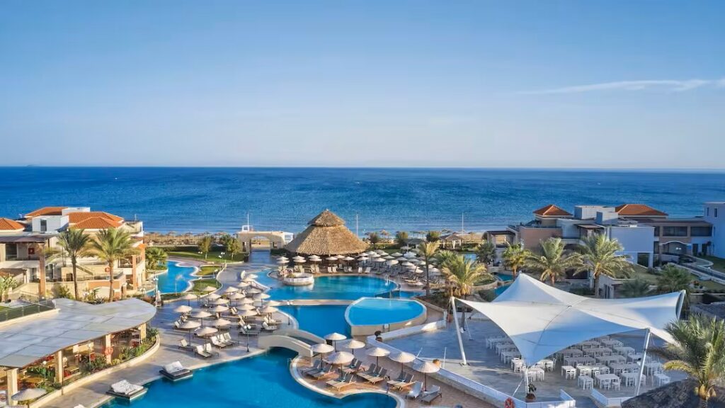 Hotels In Greece With Baby Clubs!