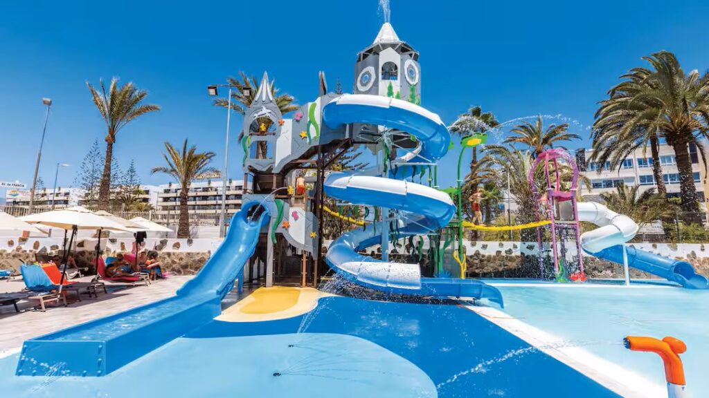 baby and toddler friendly hotel in the canary islands with waterslides