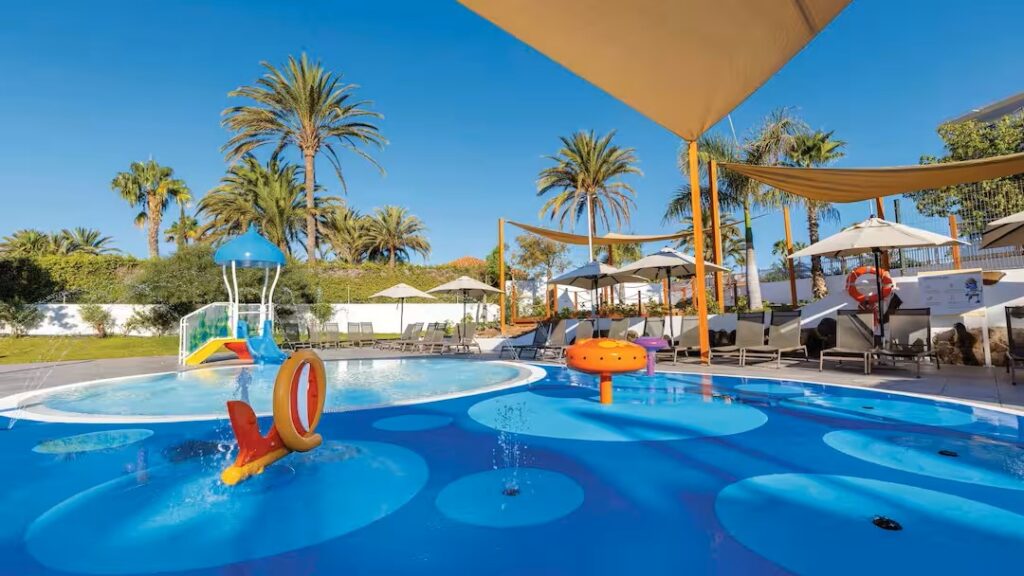 baby and toddler friendly hotel in the canary islands with waterslides