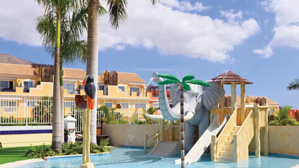 baby and toddler friendly hotel in the canary islands with waterslides