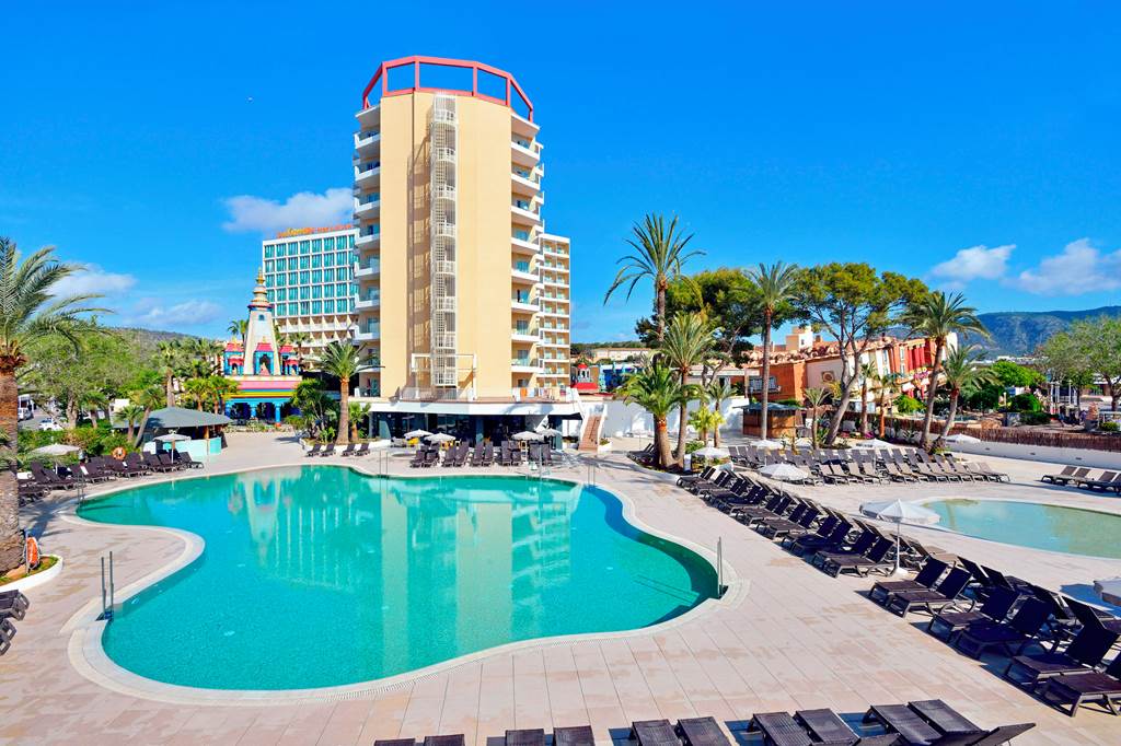 hotel in majorca with family rooms