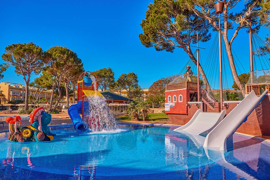 hotel in majorca with family rooms