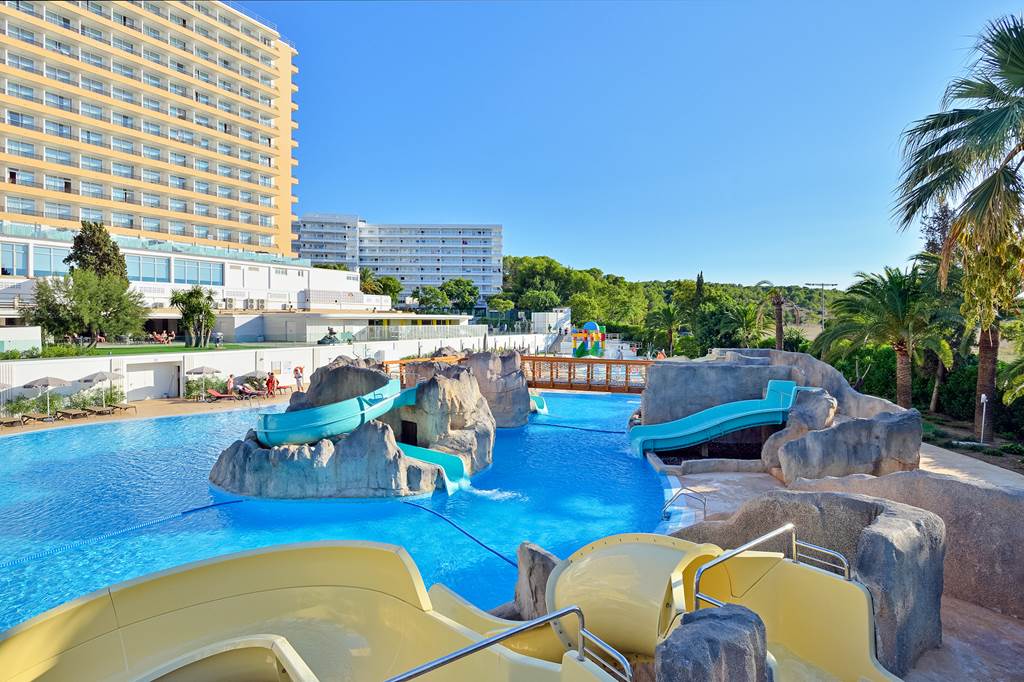 baby and toddler friendly hotel in majorca with a short transfer