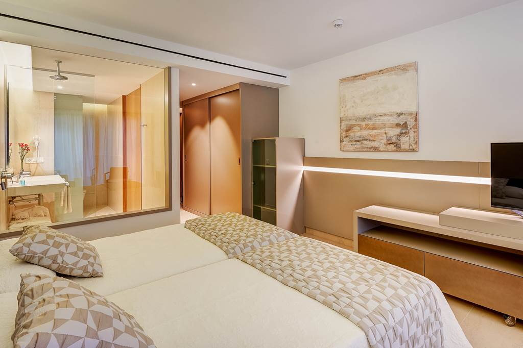baby and toddler friendly hotel in majorca with a short transfer