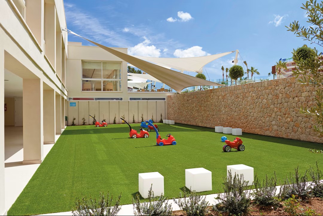 Majorca hotels with family rooms